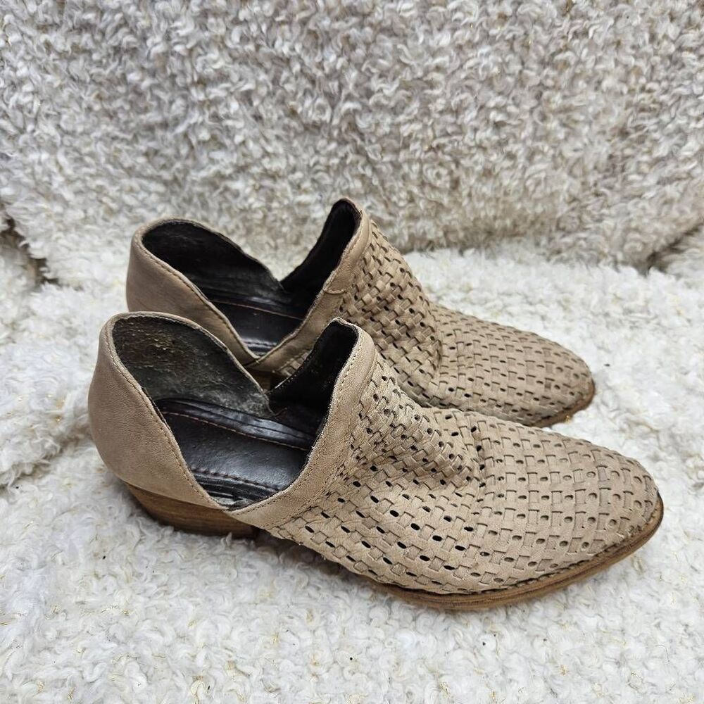 Very Volatile‎ Veracruz Leather Woven Ankle Boots Booties sz 8